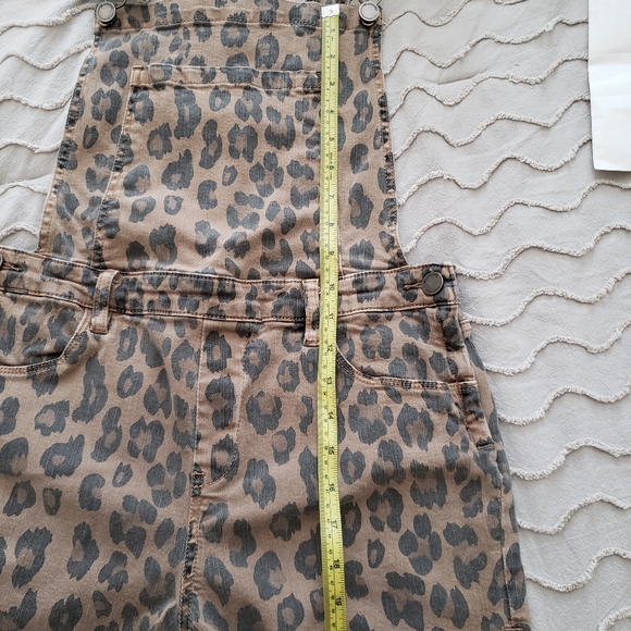 BLANK NYC Shortall in Catwalk - Picture 8 of 15